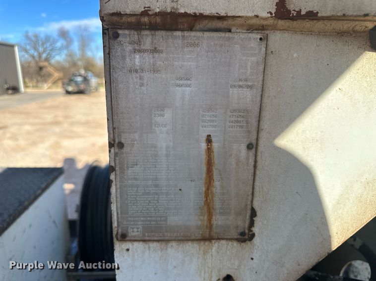 image for item EK9783 2007 International 4300  digger derrick truck