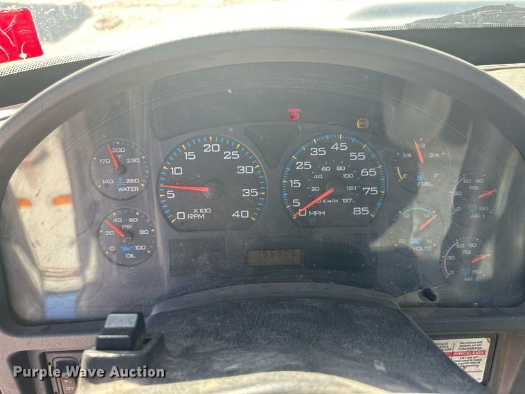 image for item EK9783 2007 International 4300  digger derrick truck