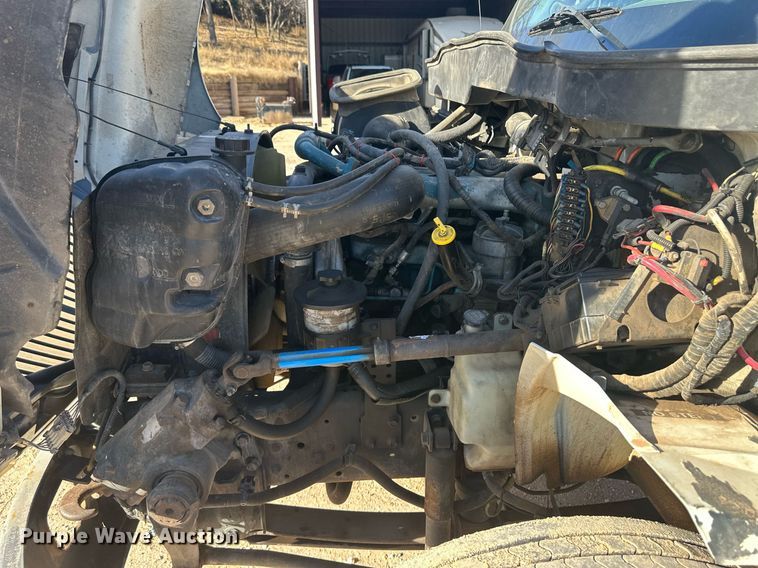 image for item EK9783 2007 International 4300  digger derrick truck