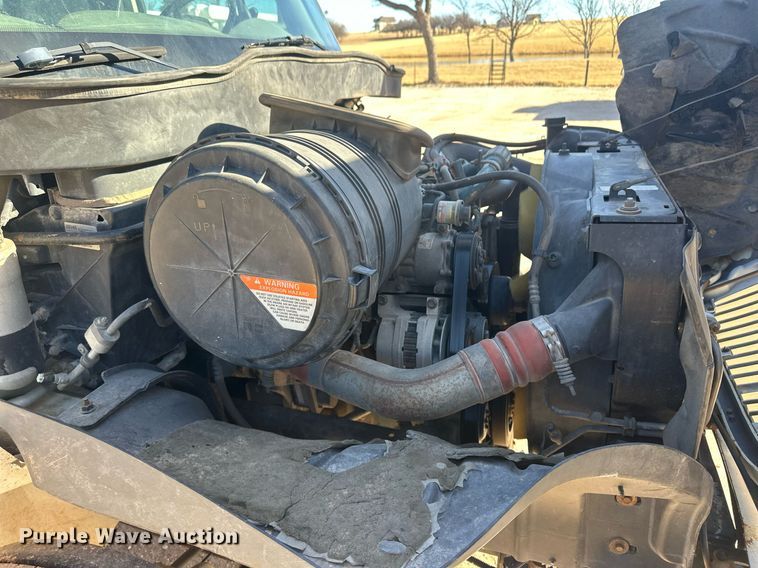 image for item EK9783 2007 International 4300  digger derrick truck