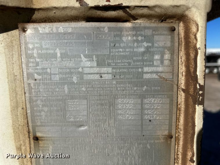 image for item EK9784 2005 International 7300  digger derrick truck