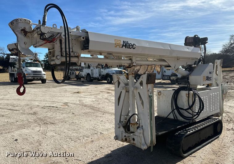 image for item EK9785 Altec DB37  mini digger derrick