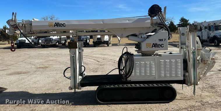 image for item EK9785 Altec DB37  mini digger derrick