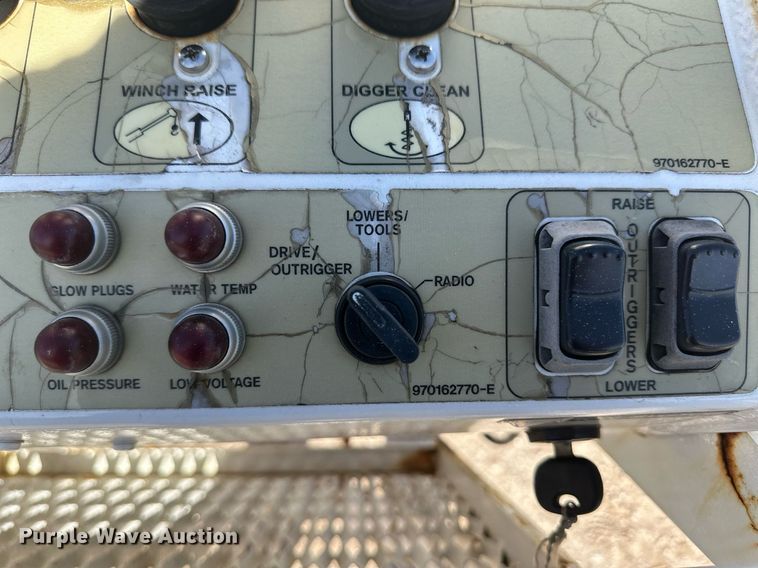 image for item EK9785 Altec DB37  mini digger derrick