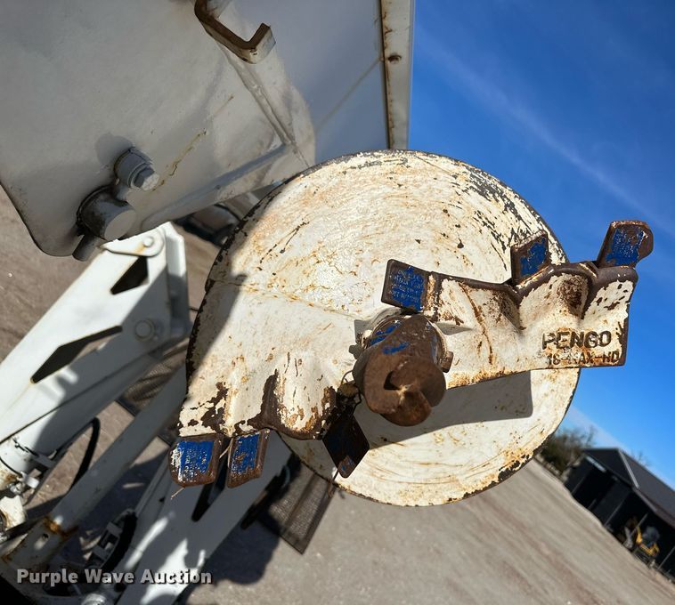 image for item EK9785 Altec DB37  mini digger derrick