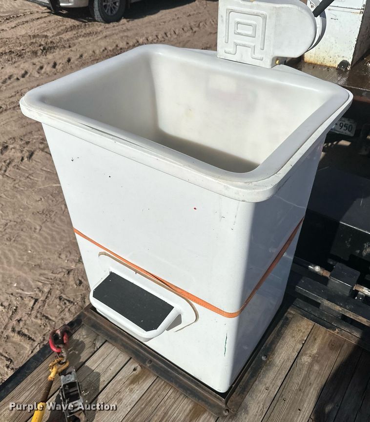 image for item EK9785 Altec DB37  mini digger derrick