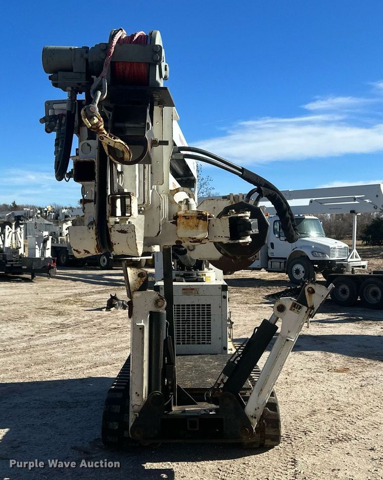 image for item EK9786 2015 SDP EZ Hauler 5500  mini digger derrick