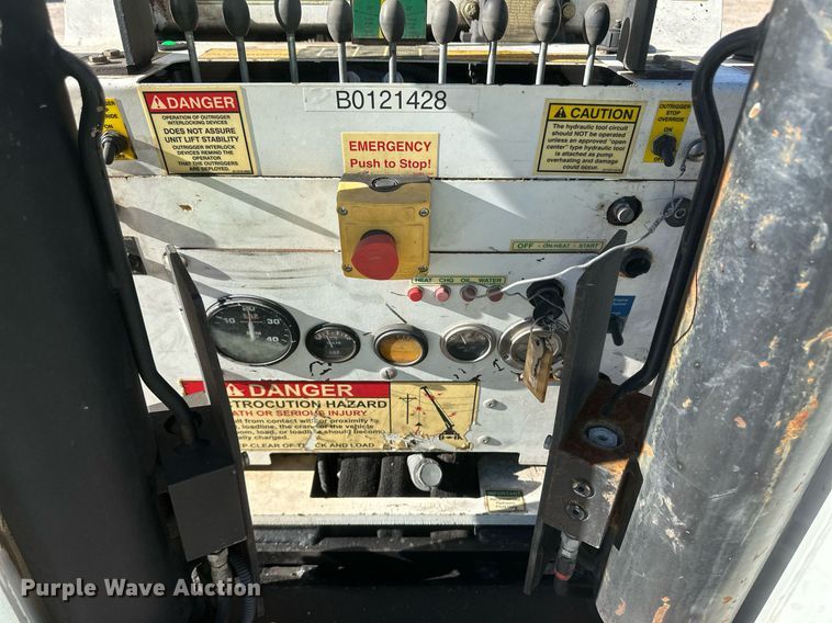 image for item EK9786 2015 SDP EZ Hauler 5500  mini digger derrick