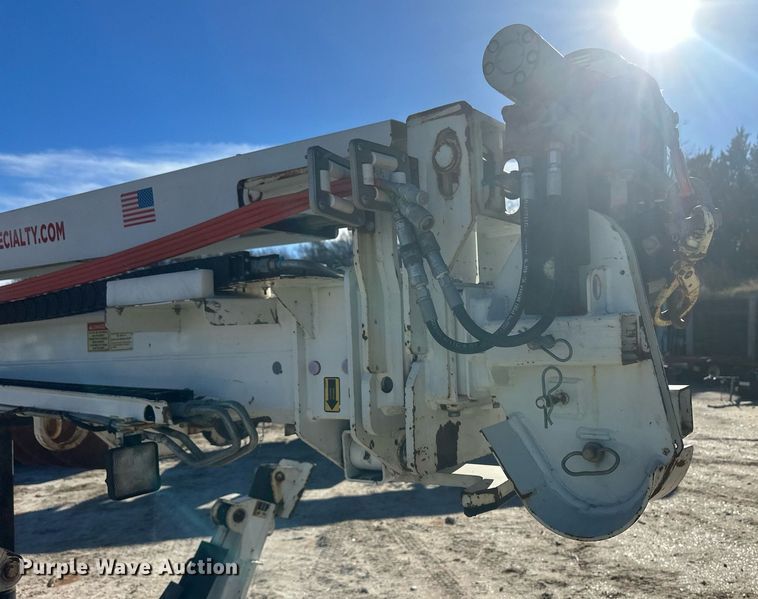 image for item EK9786 2015 SDP EZ Hauler 5500  mini digger derrick