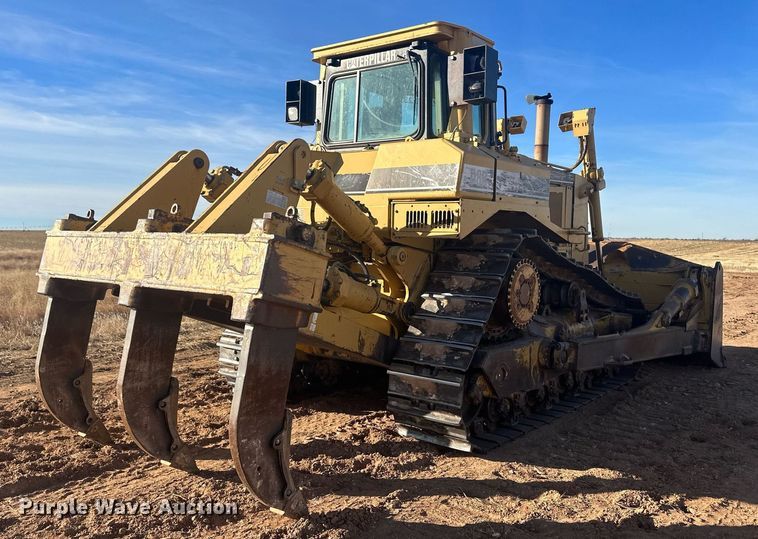 image for item EK9805 2000 Caterpillar D8R  dozer