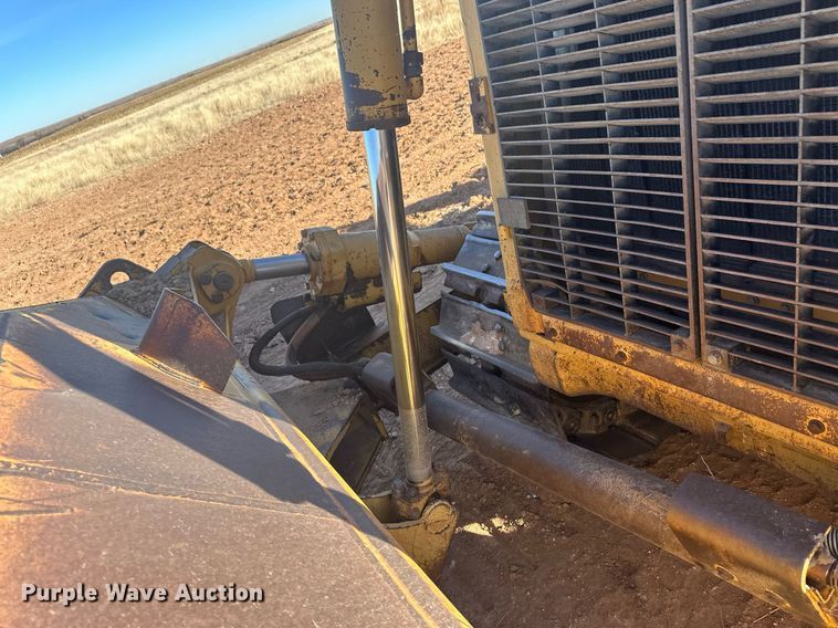 image for item EK9805 2000 Caterpillar D8R  dozer