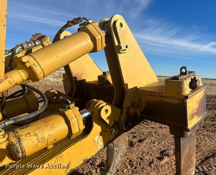 image for item EK9805 2000 Caterpillar D8R  dozer