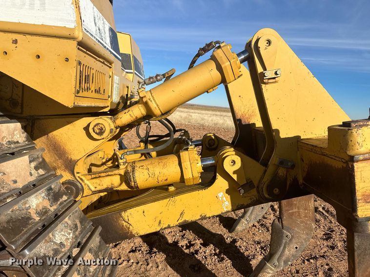 image for item EK9805 2000 Caterpillar D8R  dozer