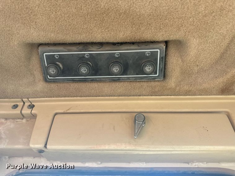 image for item EK9805 2000 Caterpillar D8R  dozer