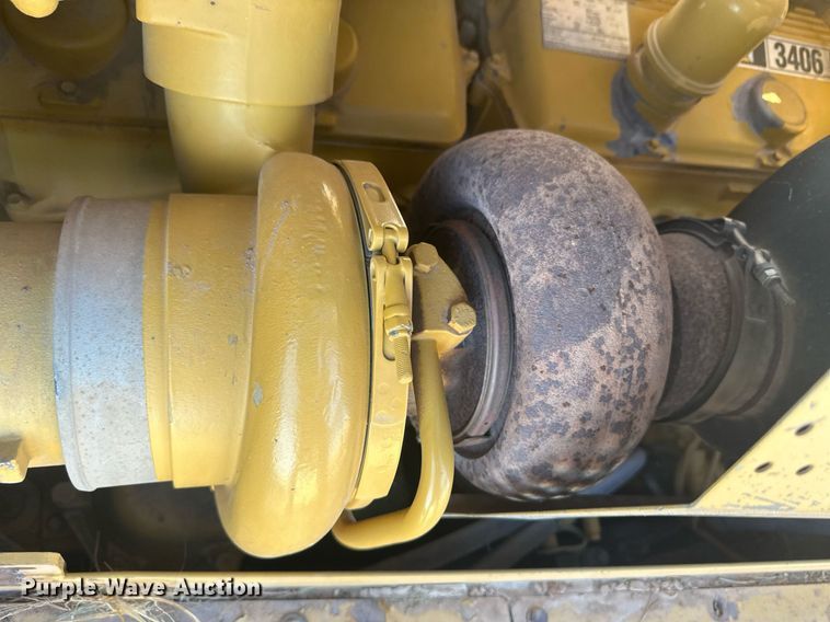 image for item EK9805 2000 Caterpillar D8R  dozer