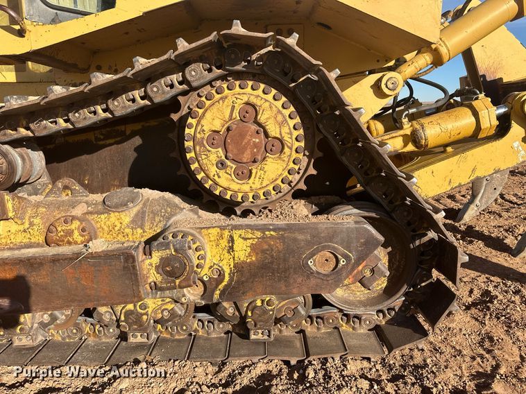 image for item EK9805 2000 Caterpillar D8R  dozer