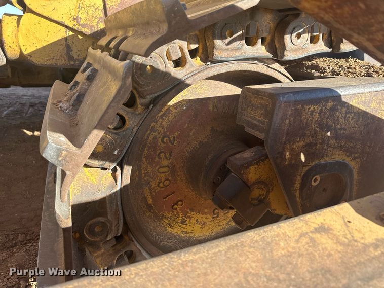 image for item EK9805 2000 Caterpillar D8R  dozer