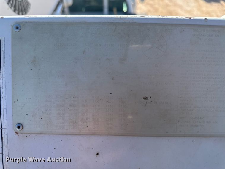 image for item EK9806 2007 Ford F750 Super Duty  digger derrick truck