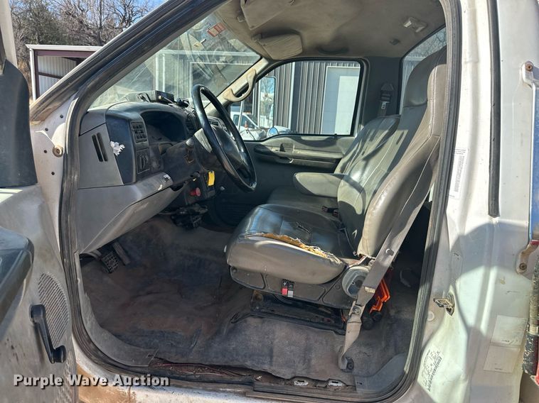 image for item EK9806 2007 Ford F750 Super Duty  digger derrick truck