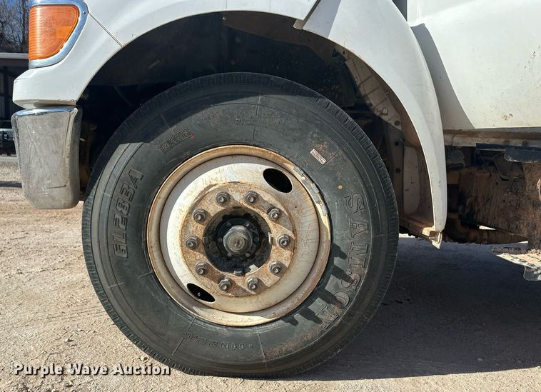 image for item EK9806 2007 Ford F750 Super Duty  digger derrick truck