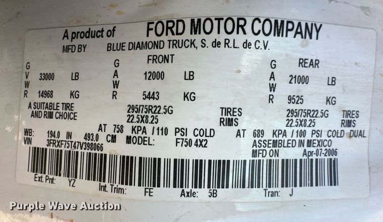 image for item EK9806 2007 Ford F750 Super Duty  digger derrick truck
