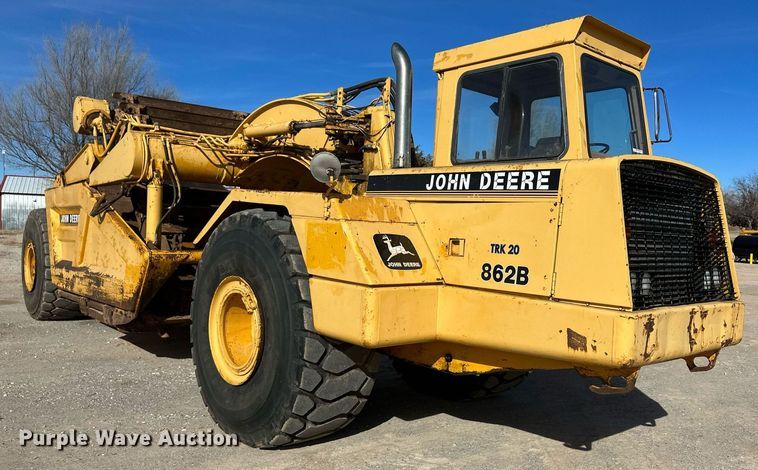 image for item EK9810 1990 John Deere 862B  elevating scraper