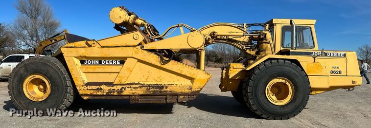 image for item EK9810 1990 John Deere 862B  elevating scraper