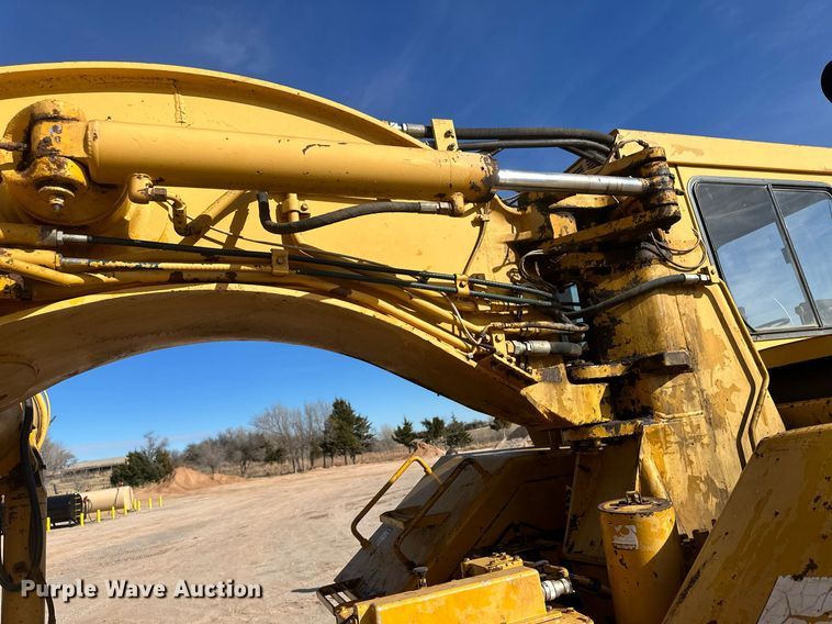 image for item EK9810 1990 John Deere 862B  elevating scraper