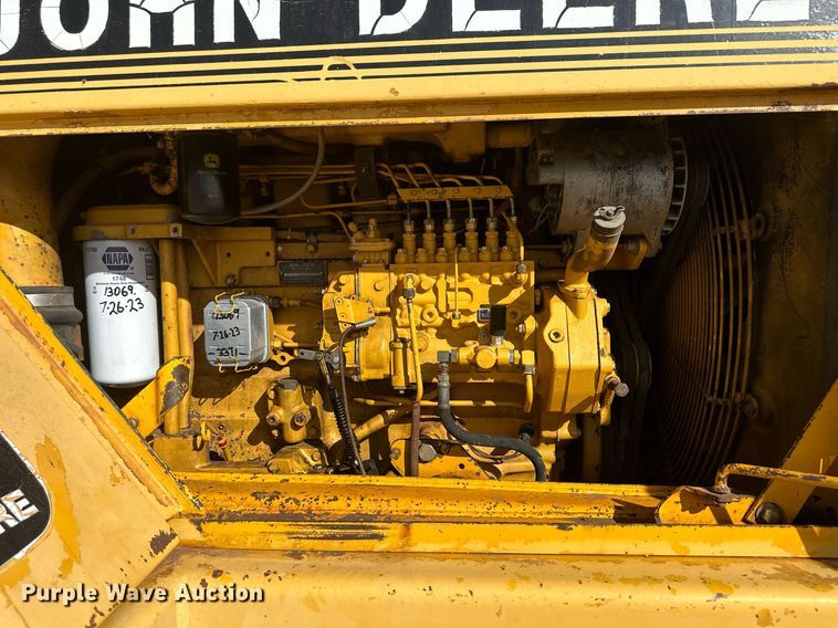 image for item EK9810 1990 John Deere 862B  elevating scraper