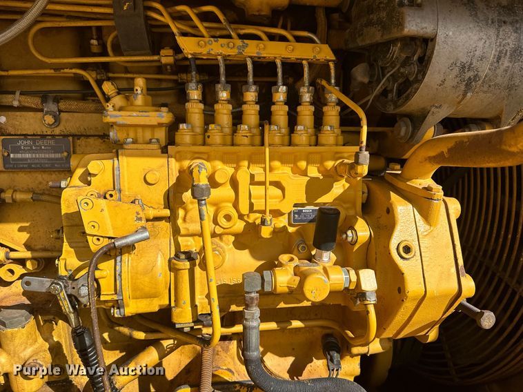 image for item EK9810 1990 John Deere 862B  elevating scraper