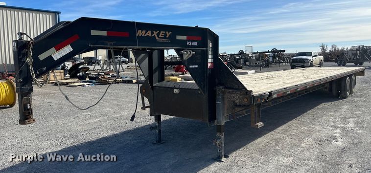 image for item EK9811 2014 Maxey  equipment trailer