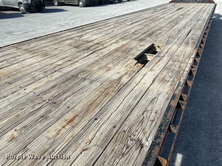 image for item EK9811 2014 Maxey  equipment trailer