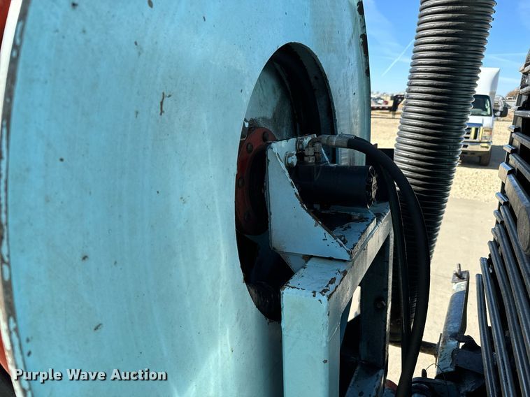 image for item GG9884 1995 Ford L8000  hydrovac truck