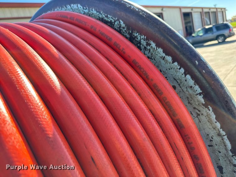 image for item GG9884 1995 Ford L8000  hydrovac truck