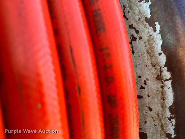 image for item GG9884 1995 Ford L8000  hydrovac truck