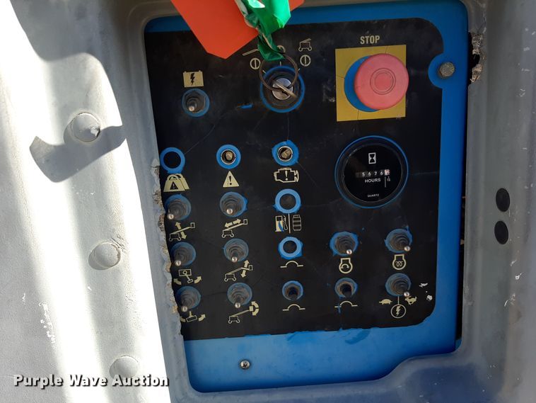 image for item GG9949 2005 Genie S-65  boom lift