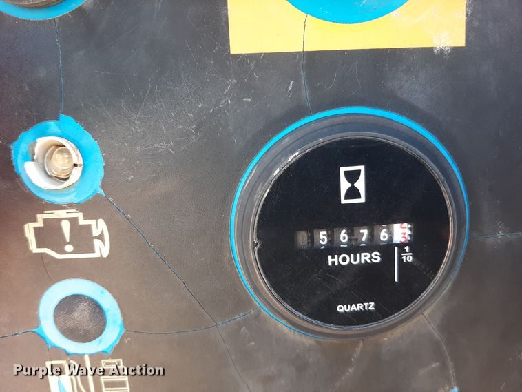 image for item GG9949 2005 Genie S-65  boom lift