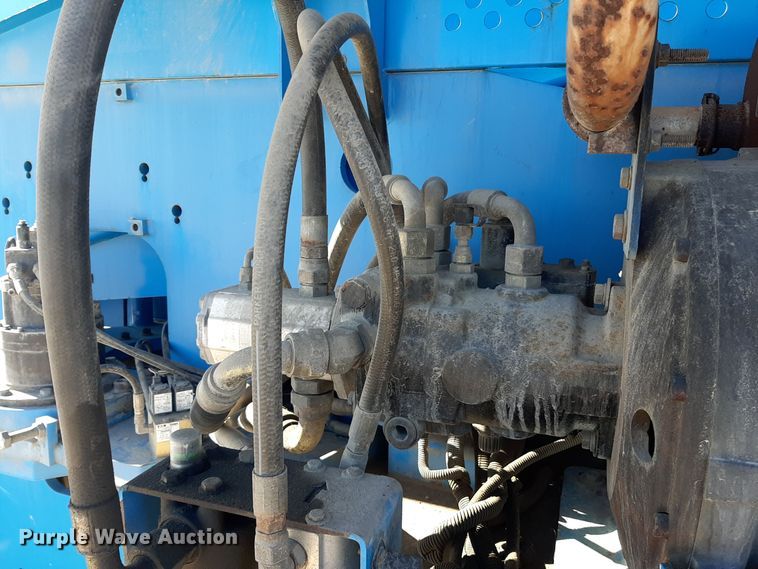 image for item GG9949 2005 Genie S-65  boom lift