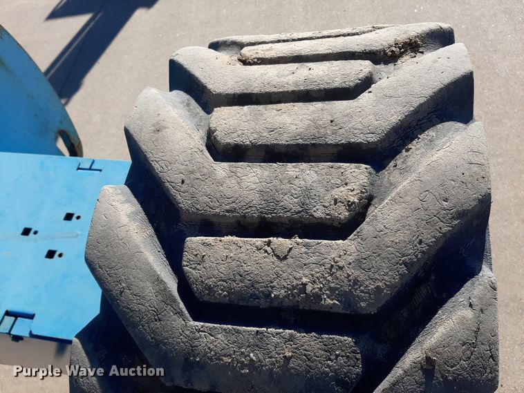 image for item GG9949 2005 Genie S-65  boom lift