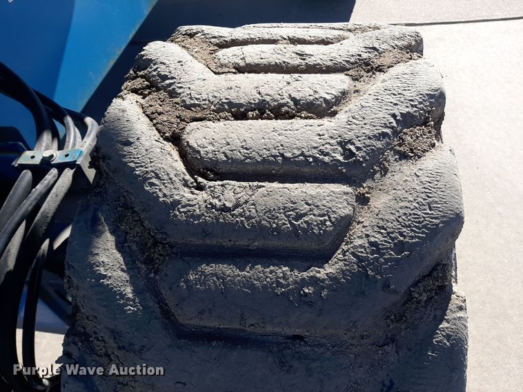 image for item GG9949 2005 Genie S-65  boom lift