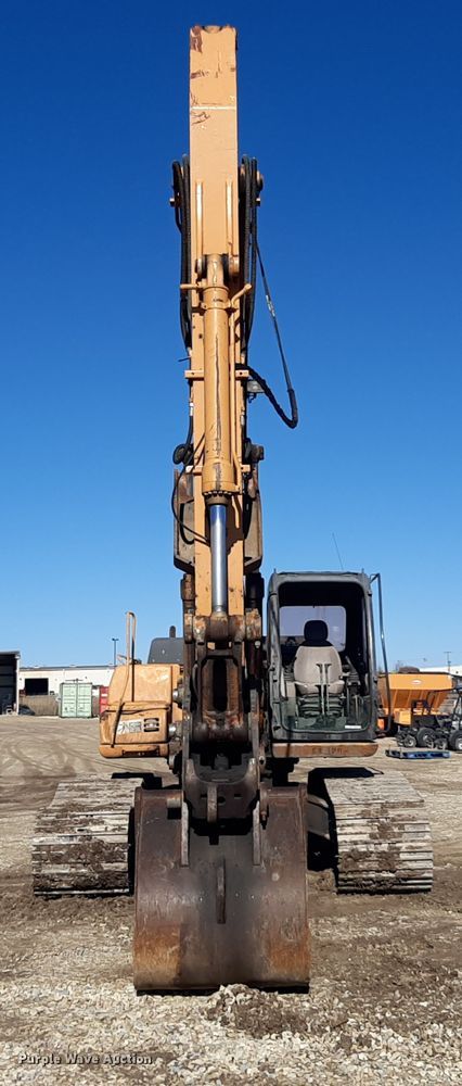 image for item GG9950 2005 Case CX240  excavator