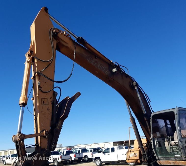 image for item GG9950 2005 Case CX240  excavator