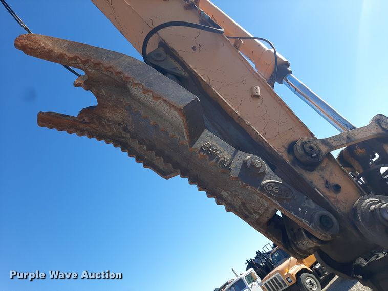 image for item GG9950 2005 Case CX240  excavator