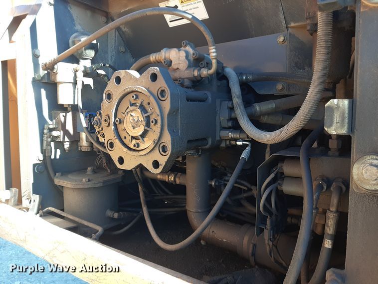 image for item GG9950 2005 Case CX240  excavator