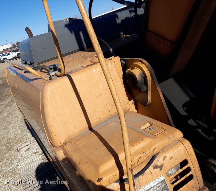 image for item GG9950 2005 Case CX240  excavator