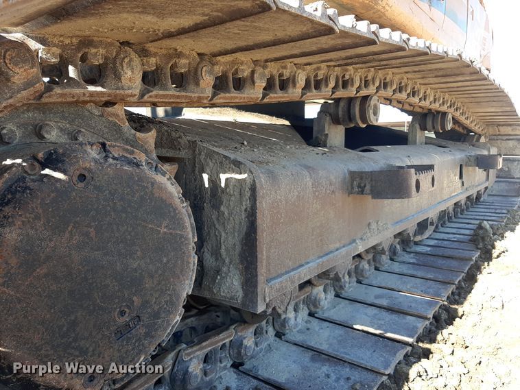 image for item GG9950 2005 Case CX240  excavator