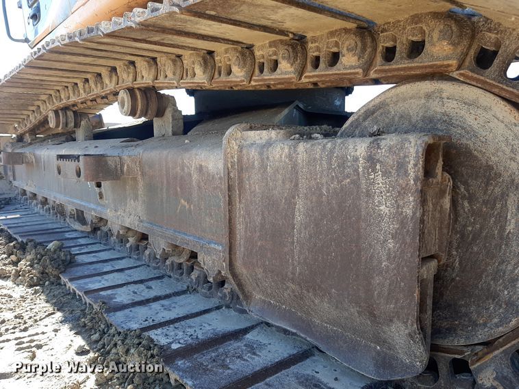 image for item GG9950 2005 Case CX240  excavator