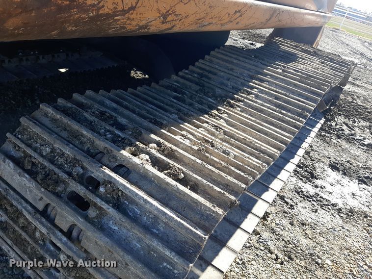 image for item GG9950 2005 Case CX240  excavator