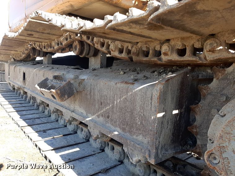 image for item GG9950 2005 Case CX240  excavator