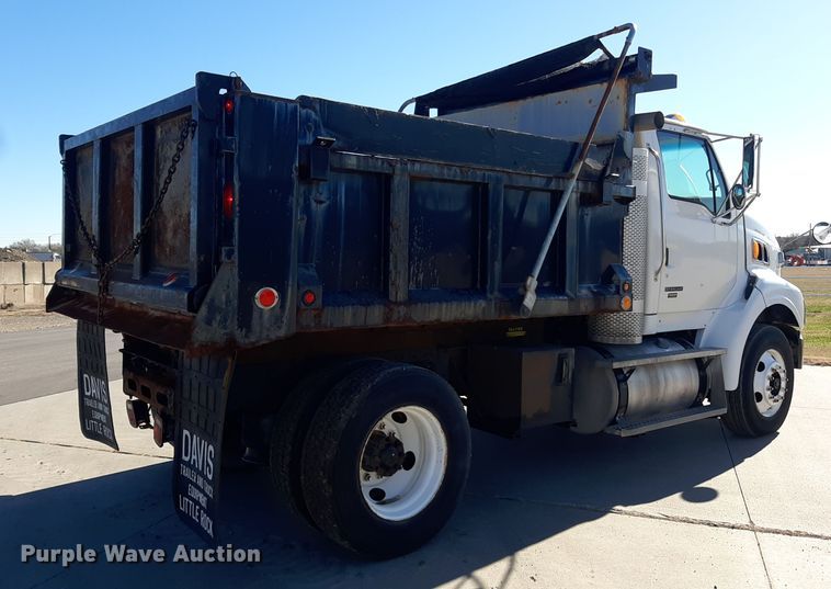 image for item GG9951 2008 Sterling A-Line  dump truck